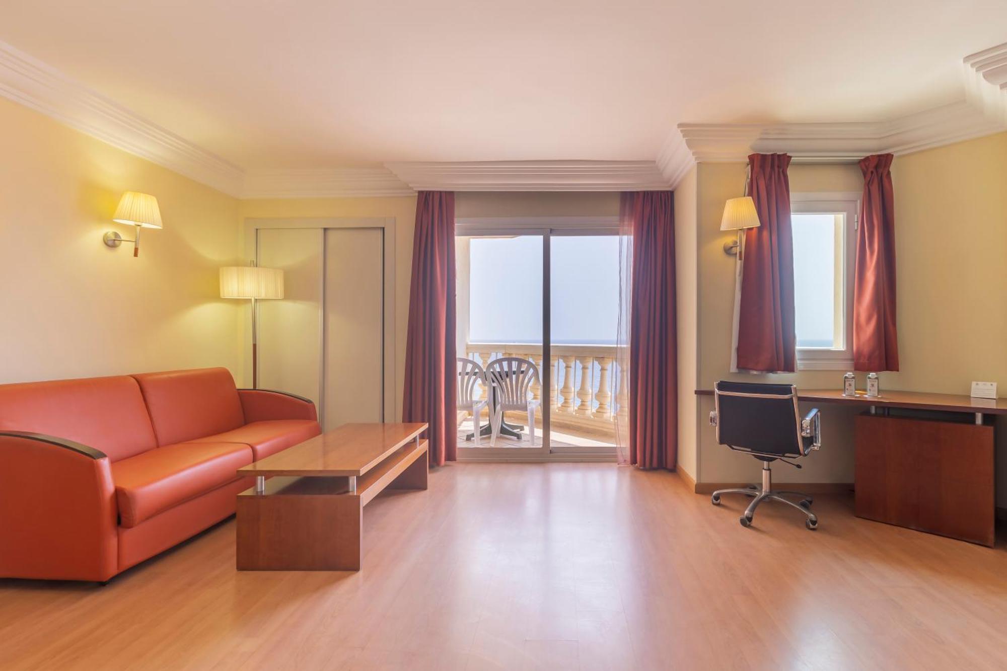 Junior Suite,1681719887:JPEG